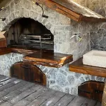Rustic Roza With Outdoor Pool In Villa