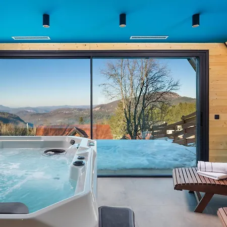 Rustic Roza With Outdoor Pool In