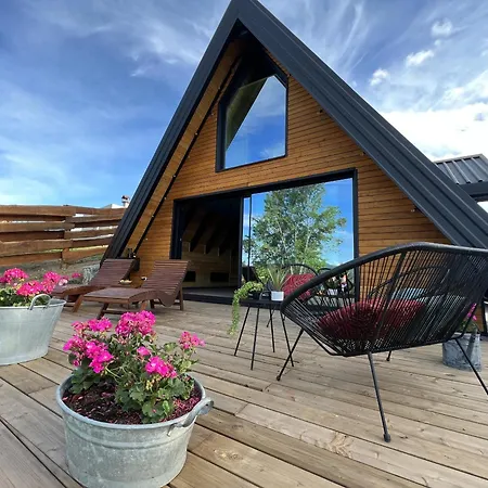 Rustic Roza With Outdoor Pool In *