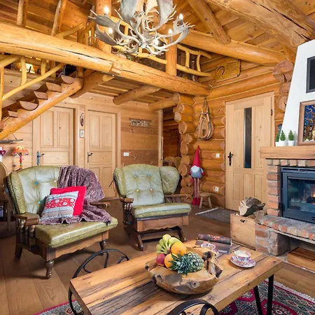 Rustic Roza With Outdoor Pool In *