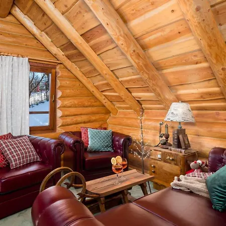 Rustic Roza With Outdoor Pool In Kupjak