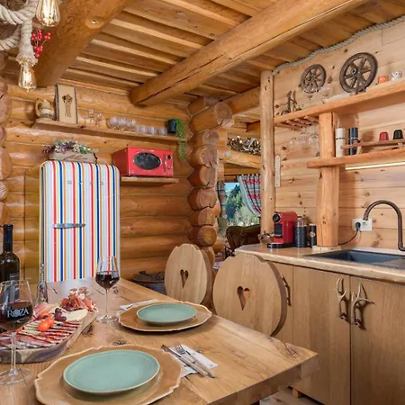Rustic Roza With Outdoor Pool In 别墅 Kupjak