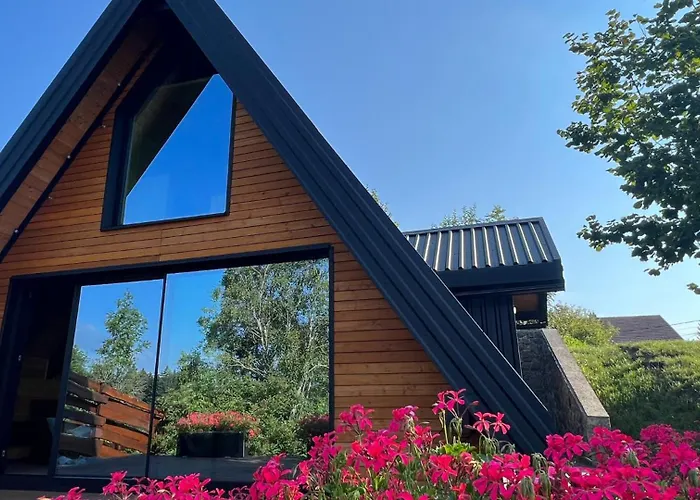Rustic Roza With Outdoor Pool In Вилла