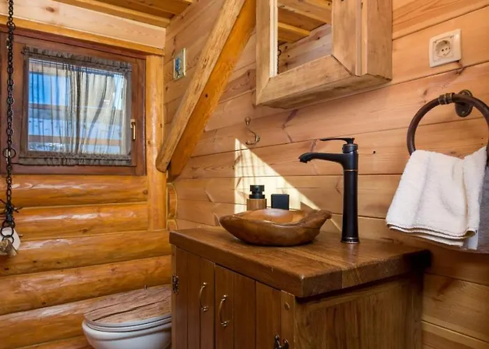 Rustic Roza With Outdoor Pool In Вилла