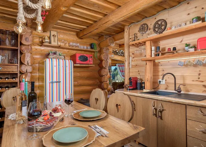 Rustic Roza With Outdoor Pool In Villa Kupjak